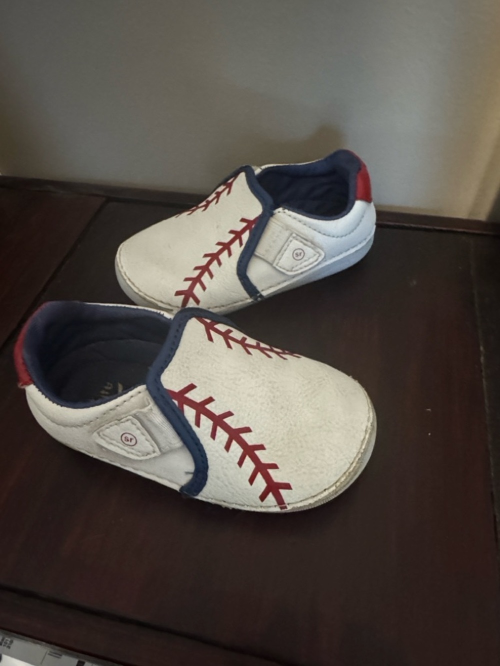 Stride Rite Toddler Baseball Slip-On Shoes with Red Stitching 6W - Picture 4 of 7